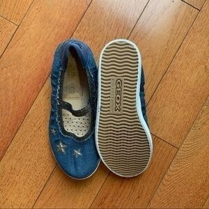 Girls Geox Shoes Size 32